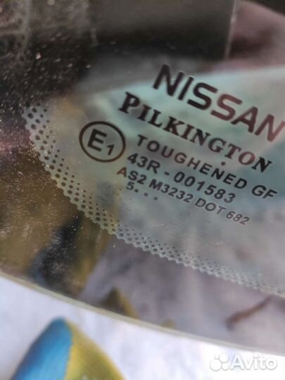 Стекло заднее Almera n16