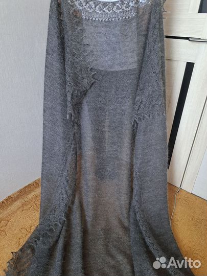 Платок пуховый. Теплая шаль