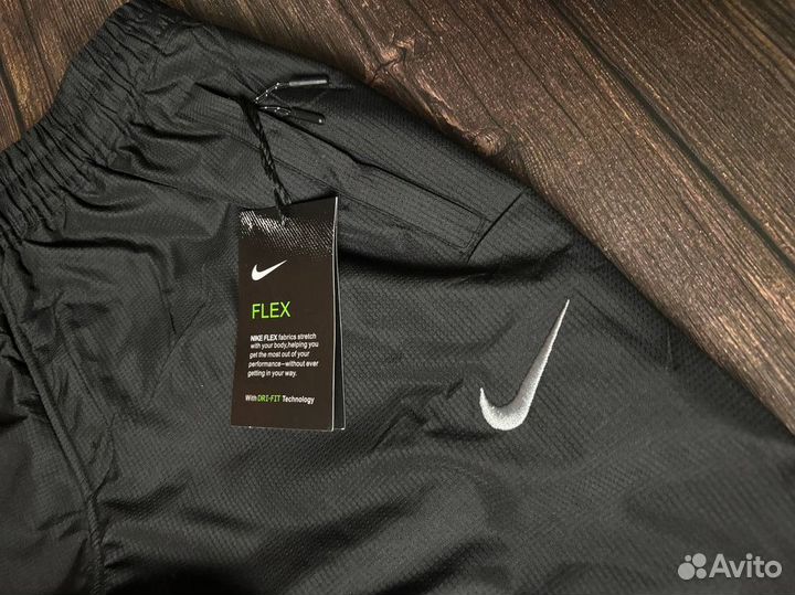 Зимние водонепроницаемые брюки Nike