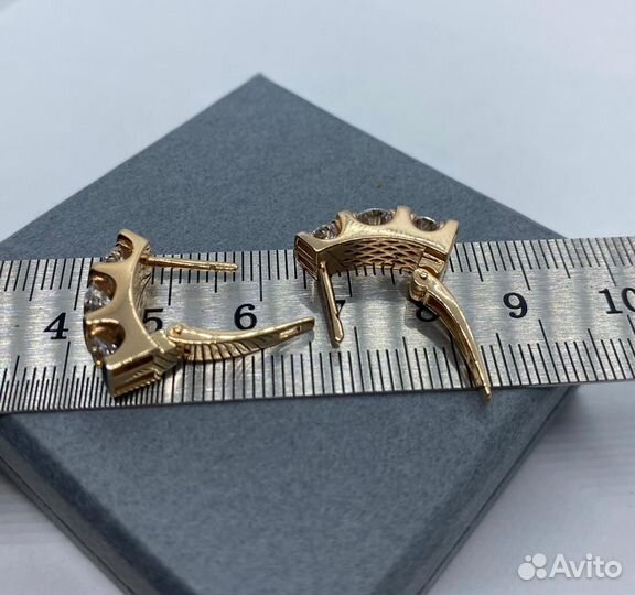 Золотые серьги