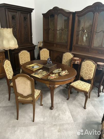 Комплект стол и 6 стульев старинных франция