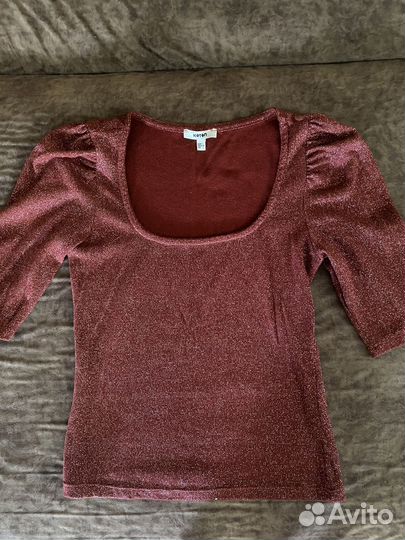 Отдам даром бесплатно женские вещи