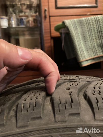 Nokian Tyres Hakkapeliitta 8 245/45 R18 100T