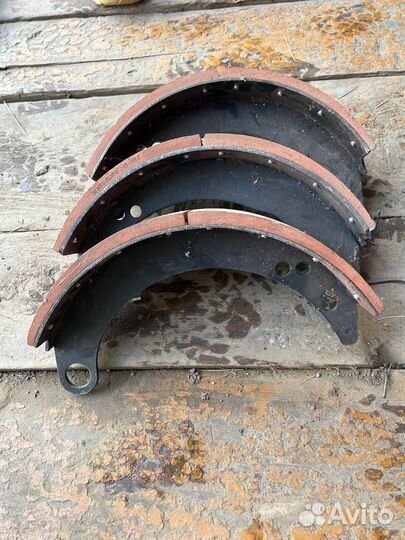 Тормозные колодки Газ-3307 задние