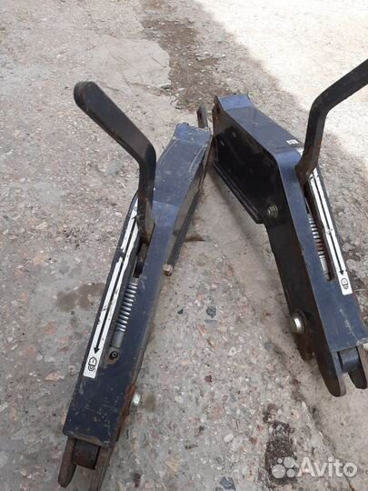 Продам крепёж для экскаваторной навески на Bobcat