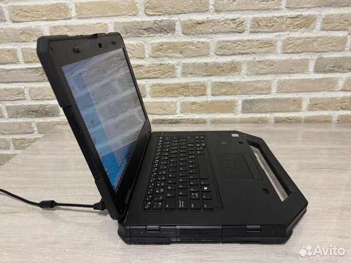 Ноутбук Dell 5414 i5(6300) /8/SSD250