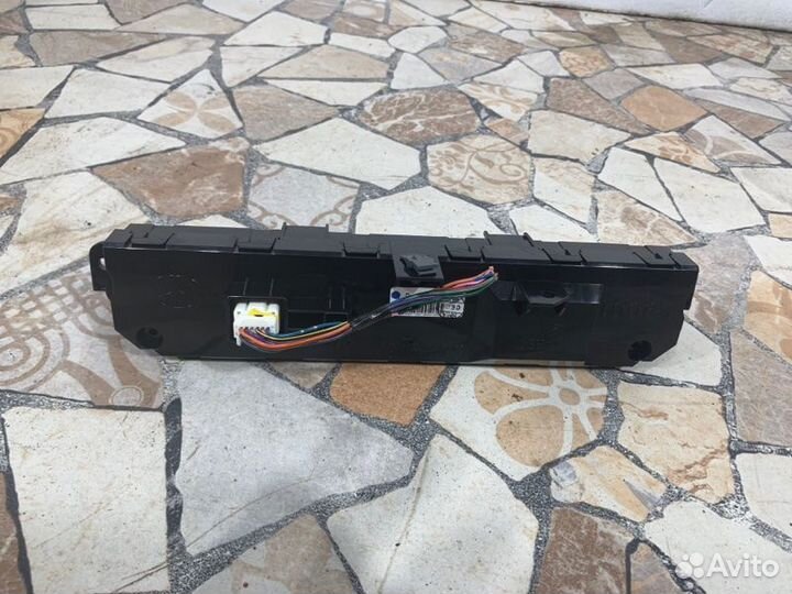 Информационный дисплей (магнитола) Mazda 6 седан