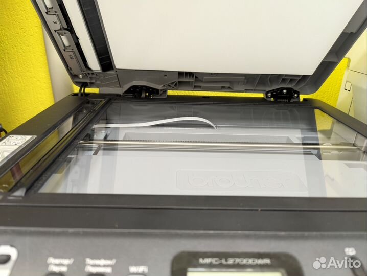 Brother MFC-L2700DWR