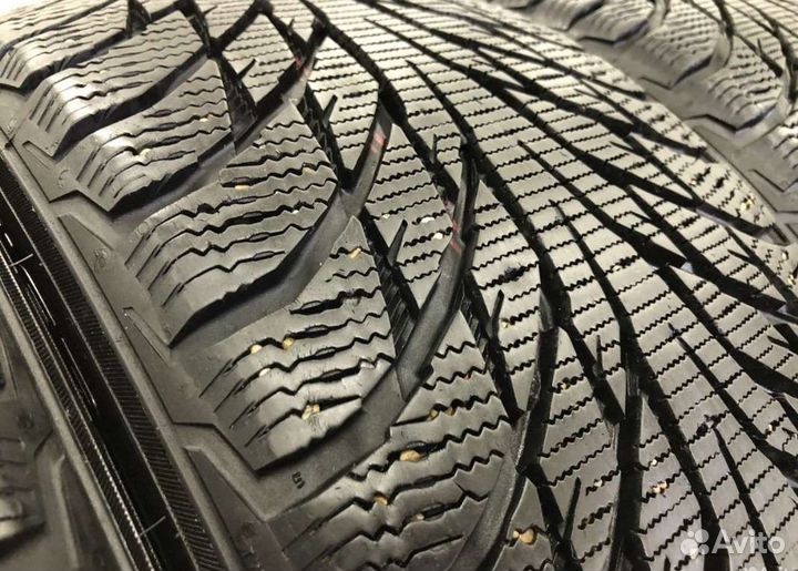 Nokian Tyres Hakkapeliitta R2 225/50 R17 98R