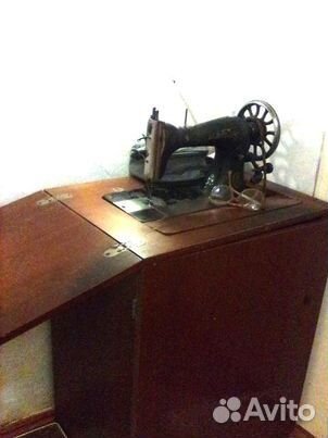 Ножная складная швейная машинка Зингер