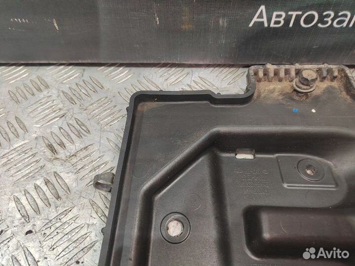 Площадка под акб Kia Ceed ED универсал G4GC 2011