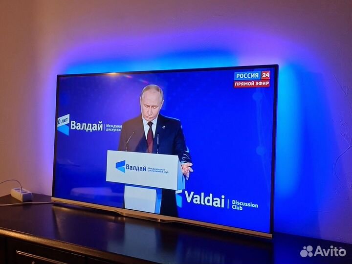 Телевизор philips SMART tv