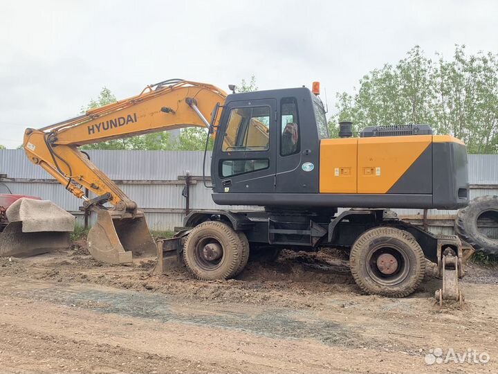 Экскаватор hyundai 200 полноповоротный на колесах