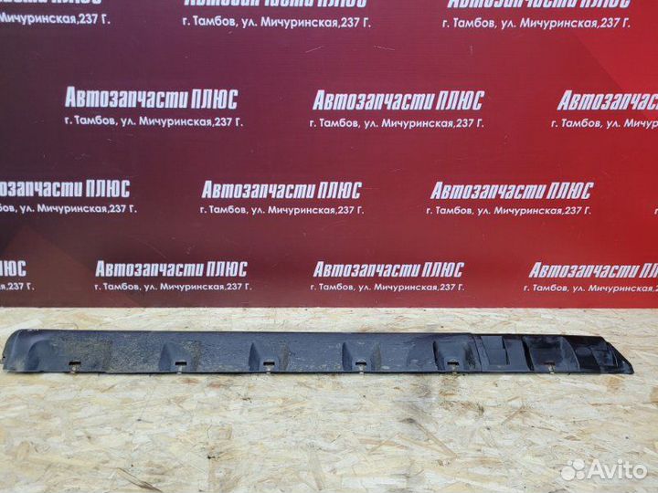 Накладка порога левая Renault Sandero Stepway