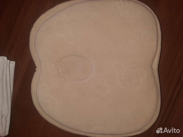 Подушка с эффектом памяти ортопедическая