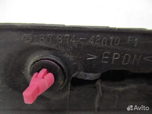 Уплотнитель двери Toyota RAV 4 3 (CA30)