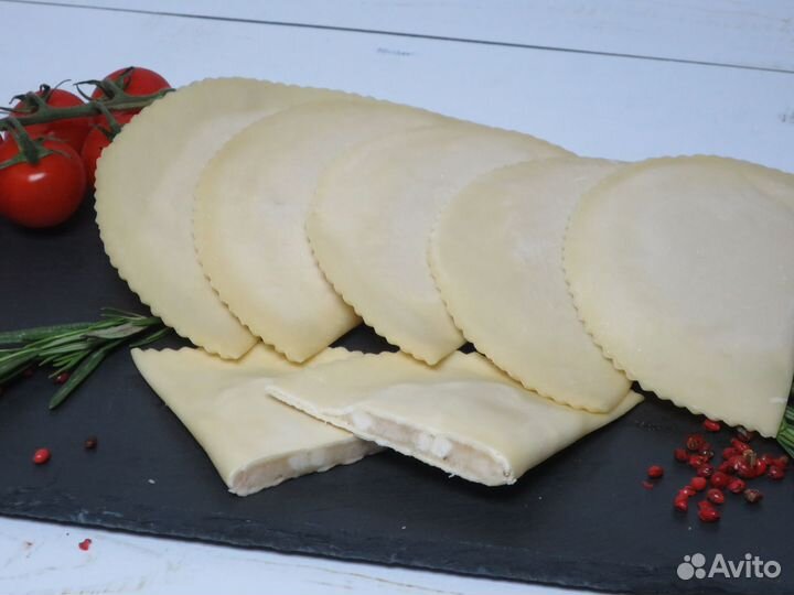 Заказ Еды Чебурек с Курицей и Сыром