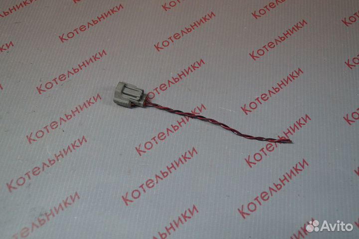 Nissan 16600-9F600 Разьем топливной форсунки