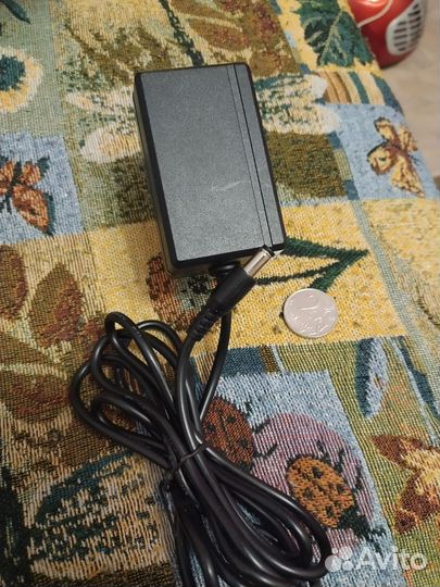 Адаптер питания 12V 2A новый