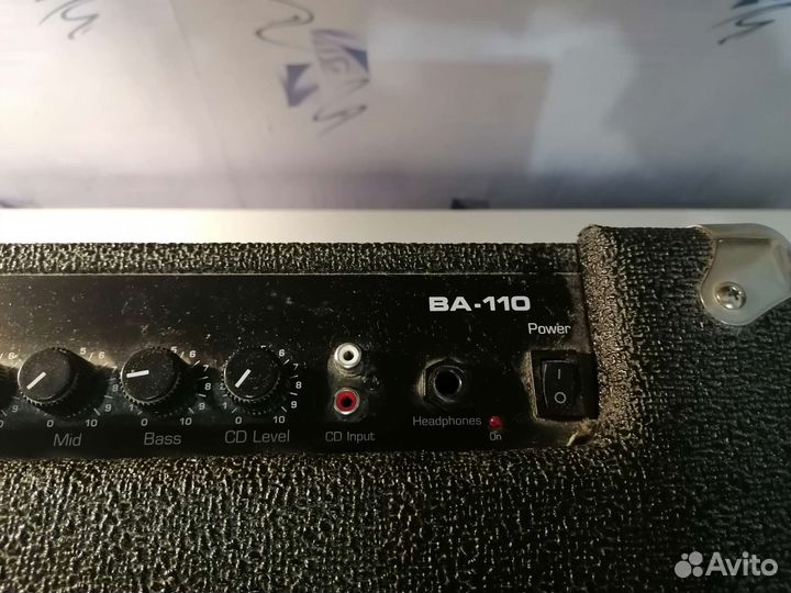 Гитарный усилитель (бас) Ampeq BA-110