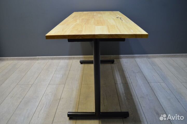 Стол письменный