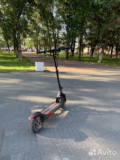 Электрот самокат kugoo m4