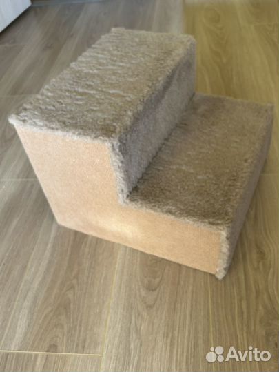 Прикроватная лестница для собак