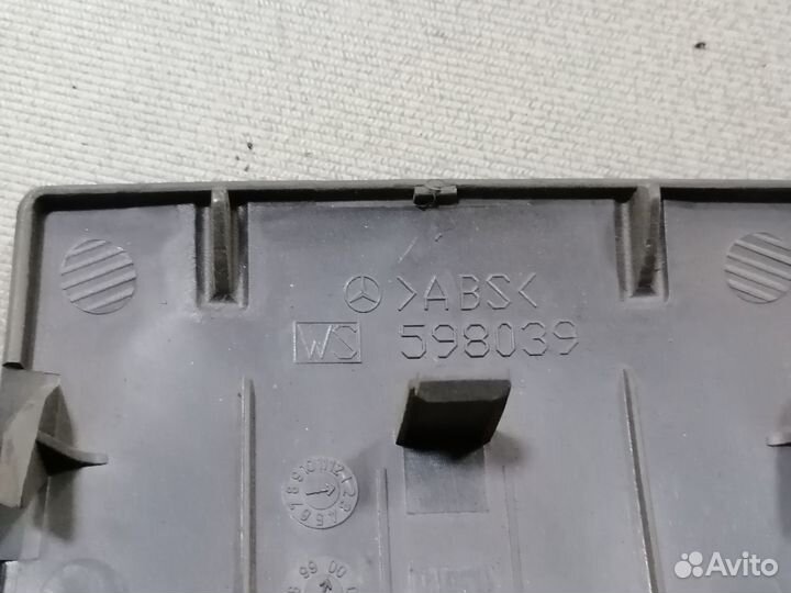 Накладка центр.консоли Mercedes W220 Sкл.1998-2005