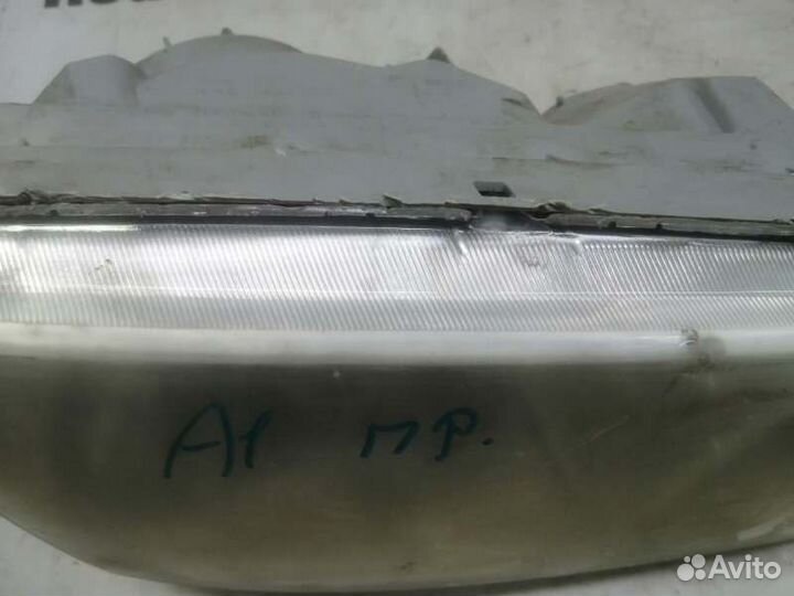 Фара передняя правая Hyundai Starex A1 D4BH 2003