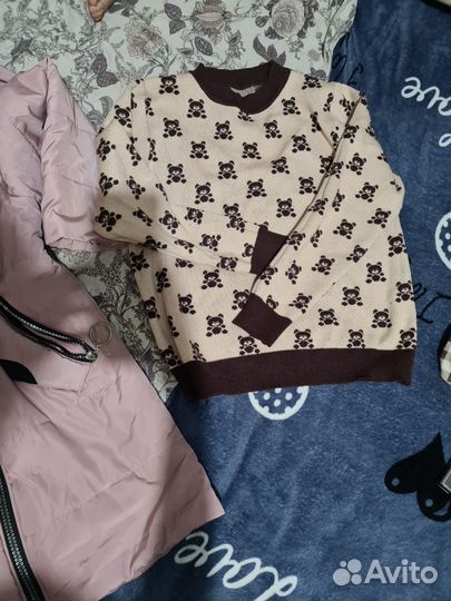 Куртка и свитер