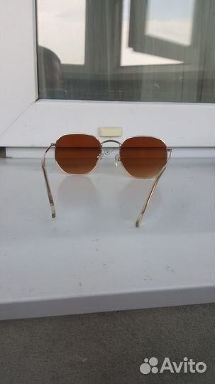 Солнечные очки женские