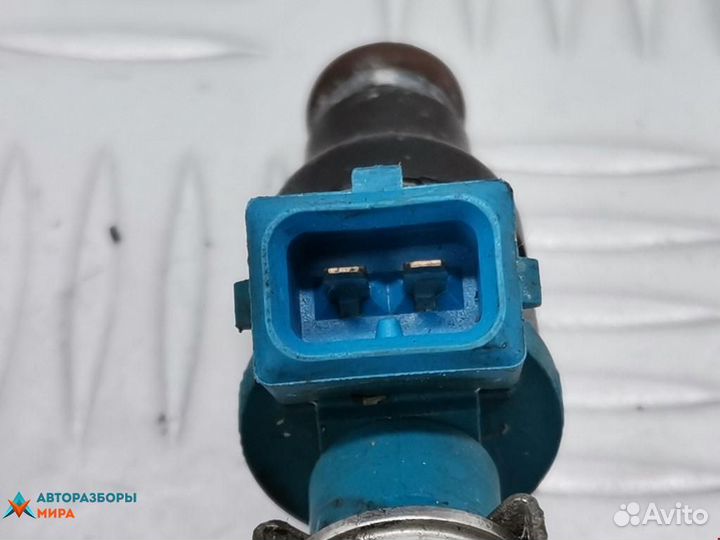 Форсунка Volkswagen Passat B3 1997 06B133551L