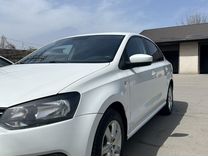Volkswagen Polo 1.6 AT, 2014, 115 000 км, с пробегом, цена 970 000 руб.