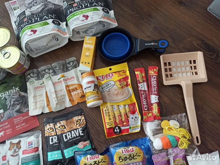 Корм и лакомства для кошек