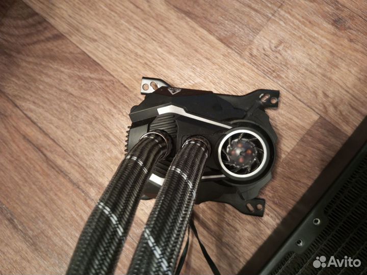 Arctic Liquid Freezer II 420 RGB