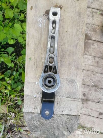 Подушка двигателя volkswagen