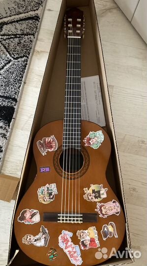 Акустическая гитара