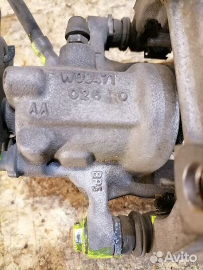 Суппорт задний правый Volkswagen Jetta 5