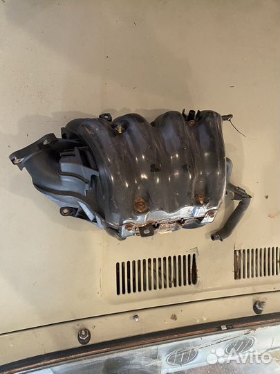 Впускной коллектор Toyota