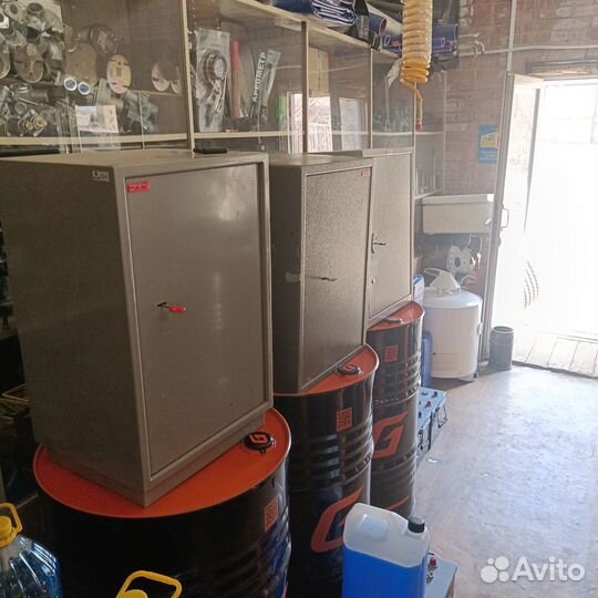 Сейф металлический