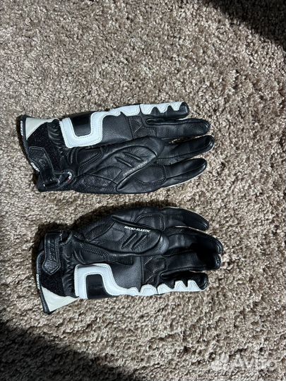 Мото перчатки Dainese