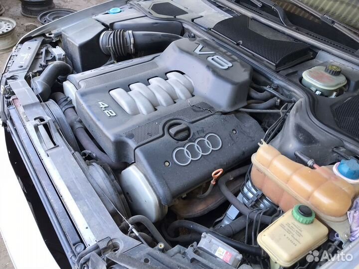 Мотор V8 4.2 на Audi A8 D2