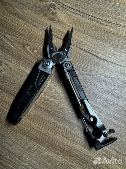 Мультитул Leatherman MUT