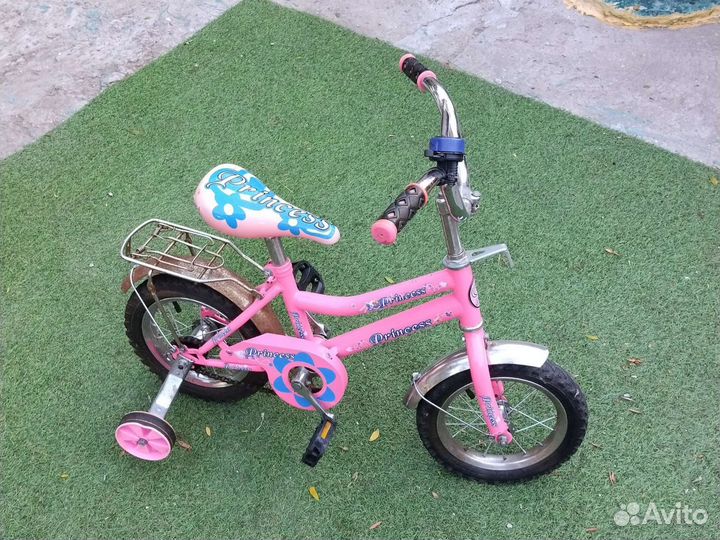Продаю детский велосипед 12