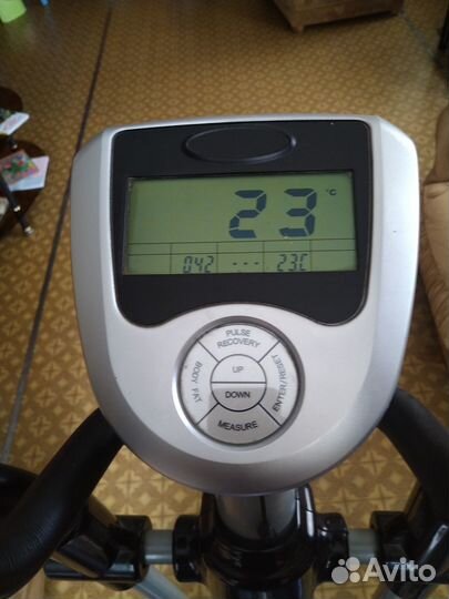 Эллиптический тренажер BY410