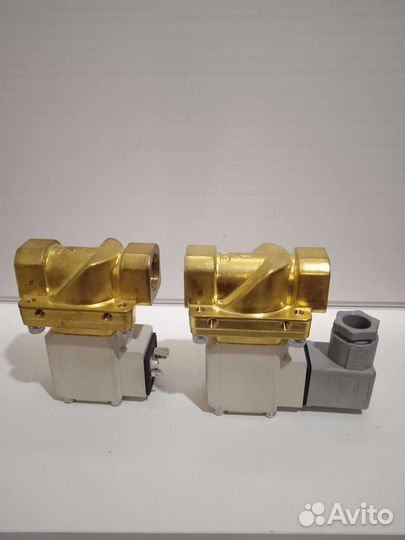 Электромагнитный клапан VXZ242FGA