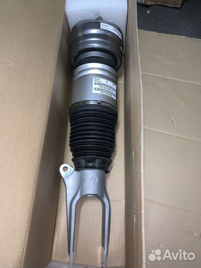 Пневмостойка передняя правая Porsche Panamera 970