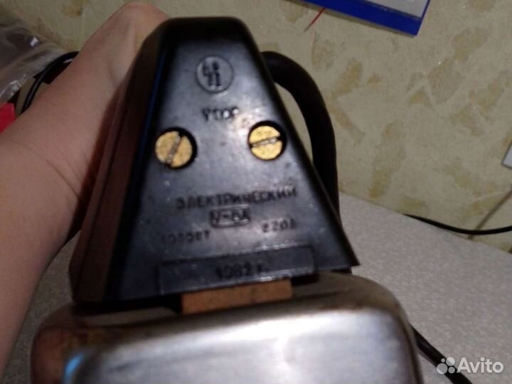 Утюг промышленный тяжёлый СССР