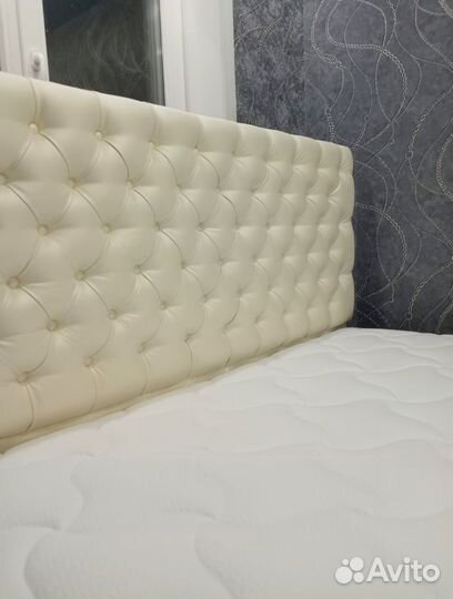 Кровать с подъемным механизмом