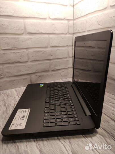 Oтличный Asus 15 Дюймов/GeForce 920M/core i5/SSD
